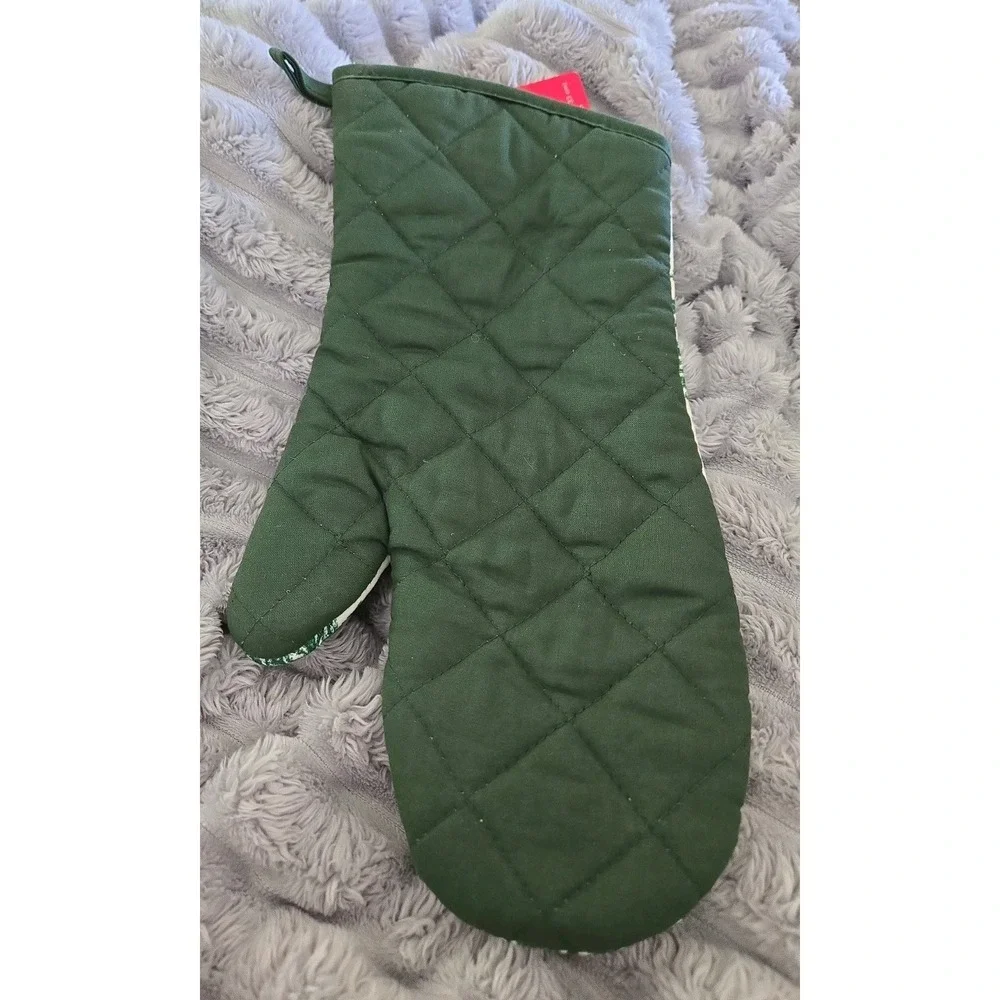 Christmas House Oven Mitt LOVE PEACE JOY NWT!